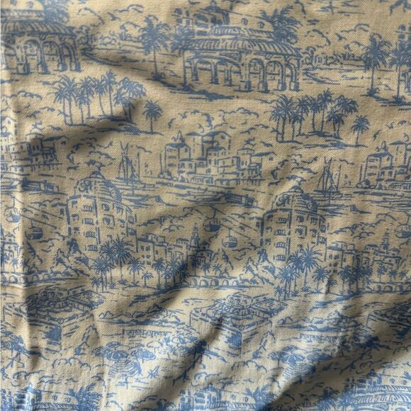 Walt Disney World Resort Town Print Bow Sleeve Top Size Small NWT - Picture 4 of 7